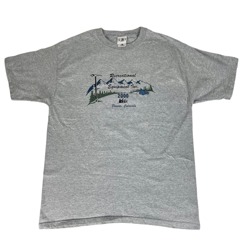 REI VINTAGE 2000 DENVER COLORADO GRAY MILLENNIUM Y2K TEE SHIRT